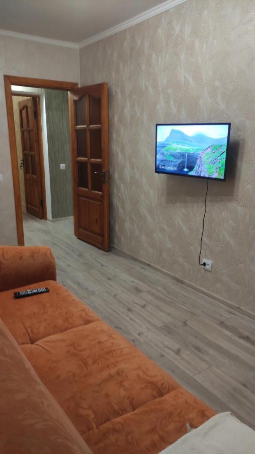Apartments Near The Trinity Church On Dovzhenko Street,102 تشيرنيهيفسكا المظهر الخارجي الصورة